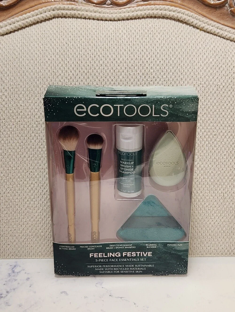 EcoTools Feelong Festive 5 Piece Essentials Set
